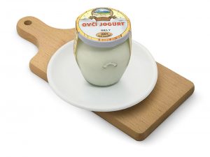 ovci-jogurt-biely